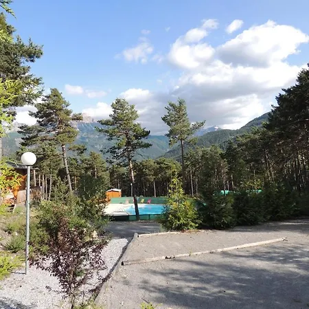Parc Résidentiel De Loisir : Le Loup Blanc Du Riou Village de vacances