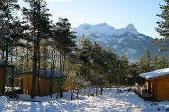 Parc Résidentiel De Loisir : Le Loup Blanc Du Riou *
