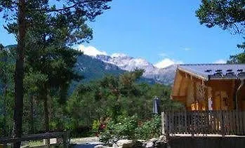 Parc Résidentiel De Loisir : Le Loup Blanc Du Riou Barcelonnette